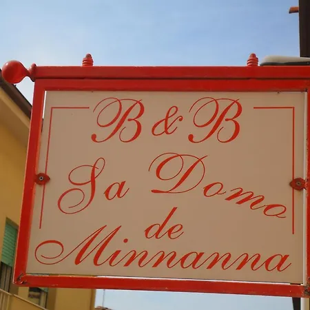 B&B Sa Domo De Minnanna 카스텔사르도