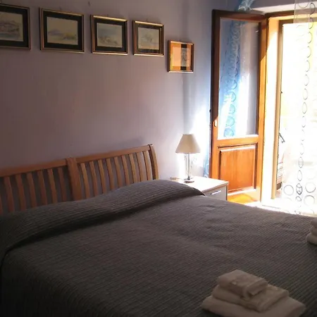 Sa Domo De Minnanna Bed & Breakfast Castelsardo