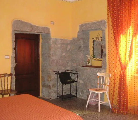 Sa Domo De Minnanna Bed & Breakfast Castelsardo